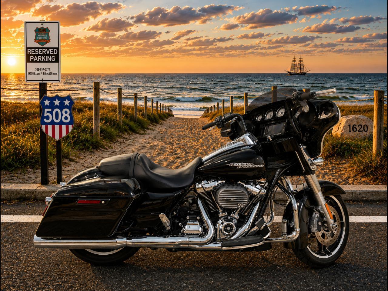 2017 Harley-Davidson Street Glide Special FLHXS SPECIAL in Plymouth, MA