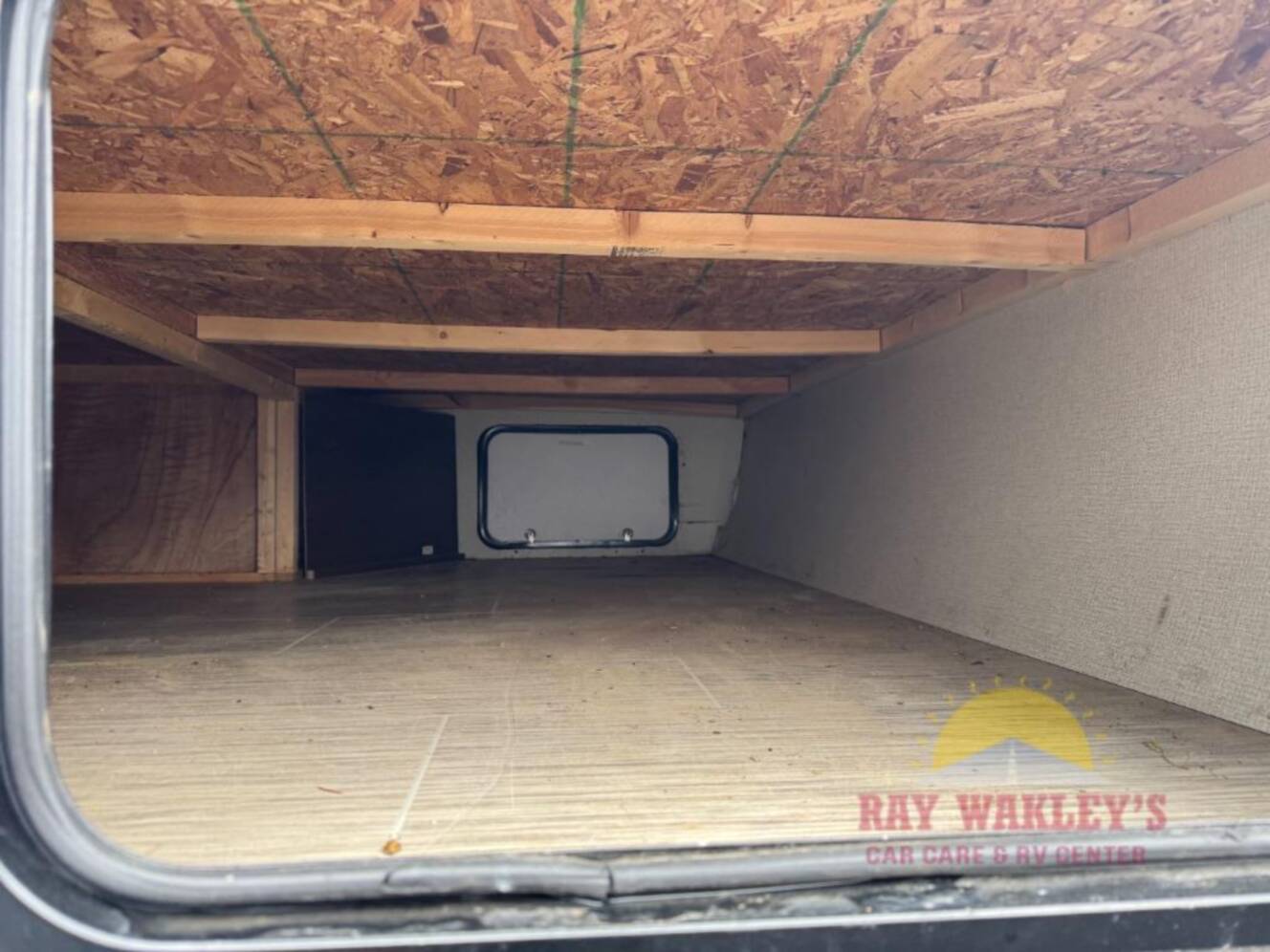 A photo of this 2020 Prime Time Rv Avenger 24BHS