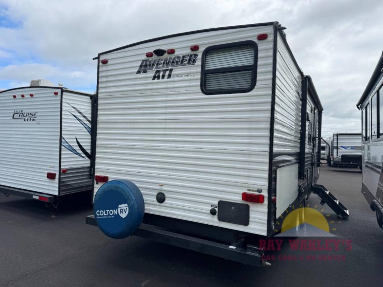 A photo of this 2020 Prime Time Rv Avenger 24BHS
