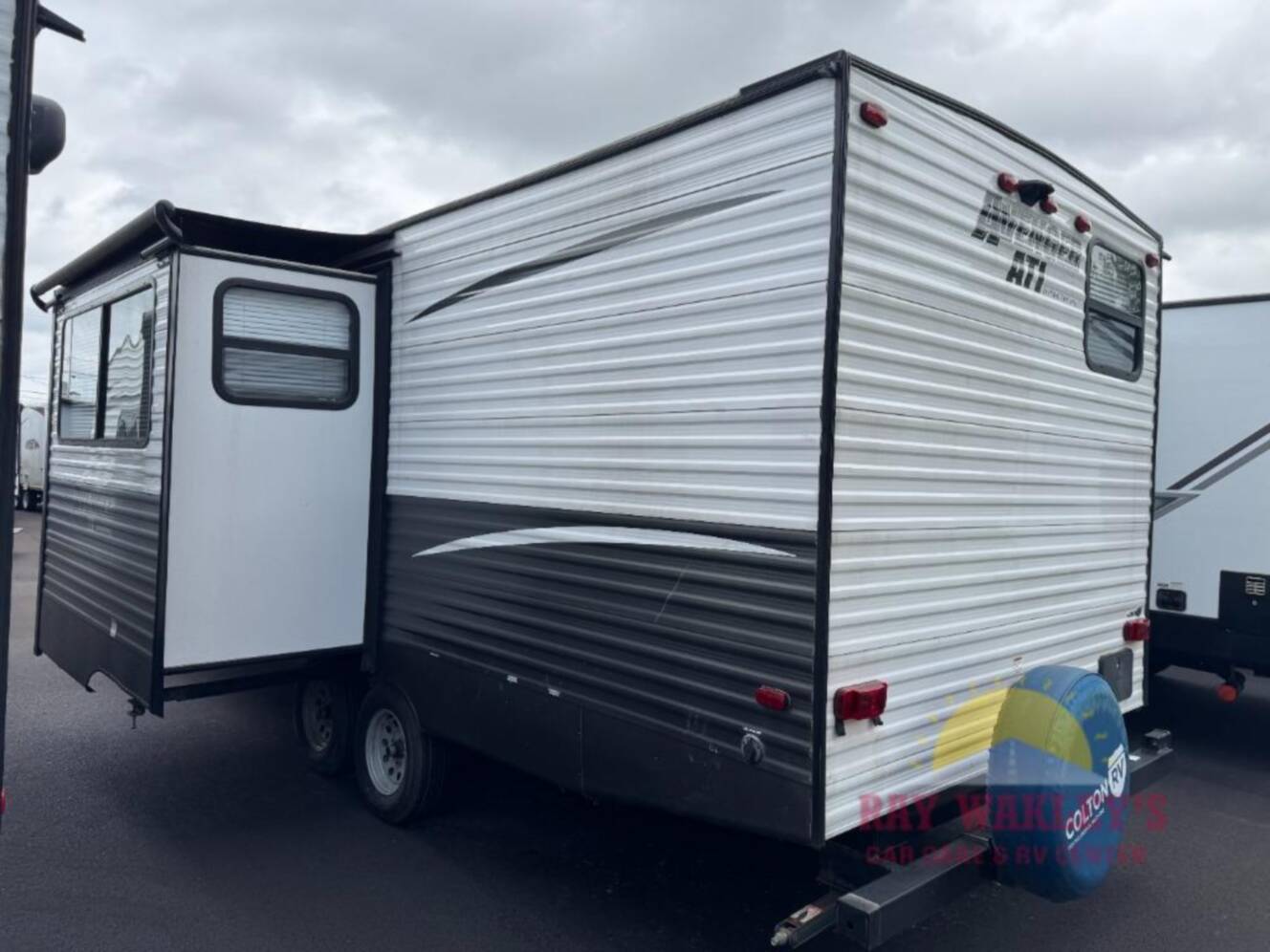 A photo of this 2020 Prime Time Rv Avenger 24BHS