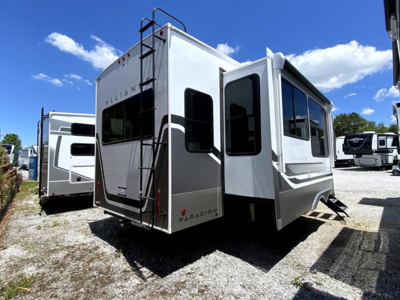 A photo of this 2027 Alliance Rv Paradigm 310RL