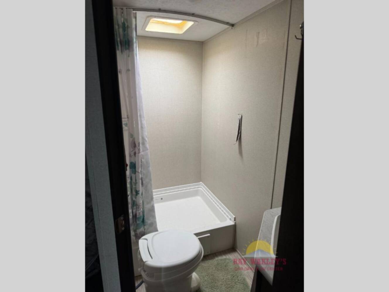 A photo of this 2020 Prime Time Rv Avenger 24BHS