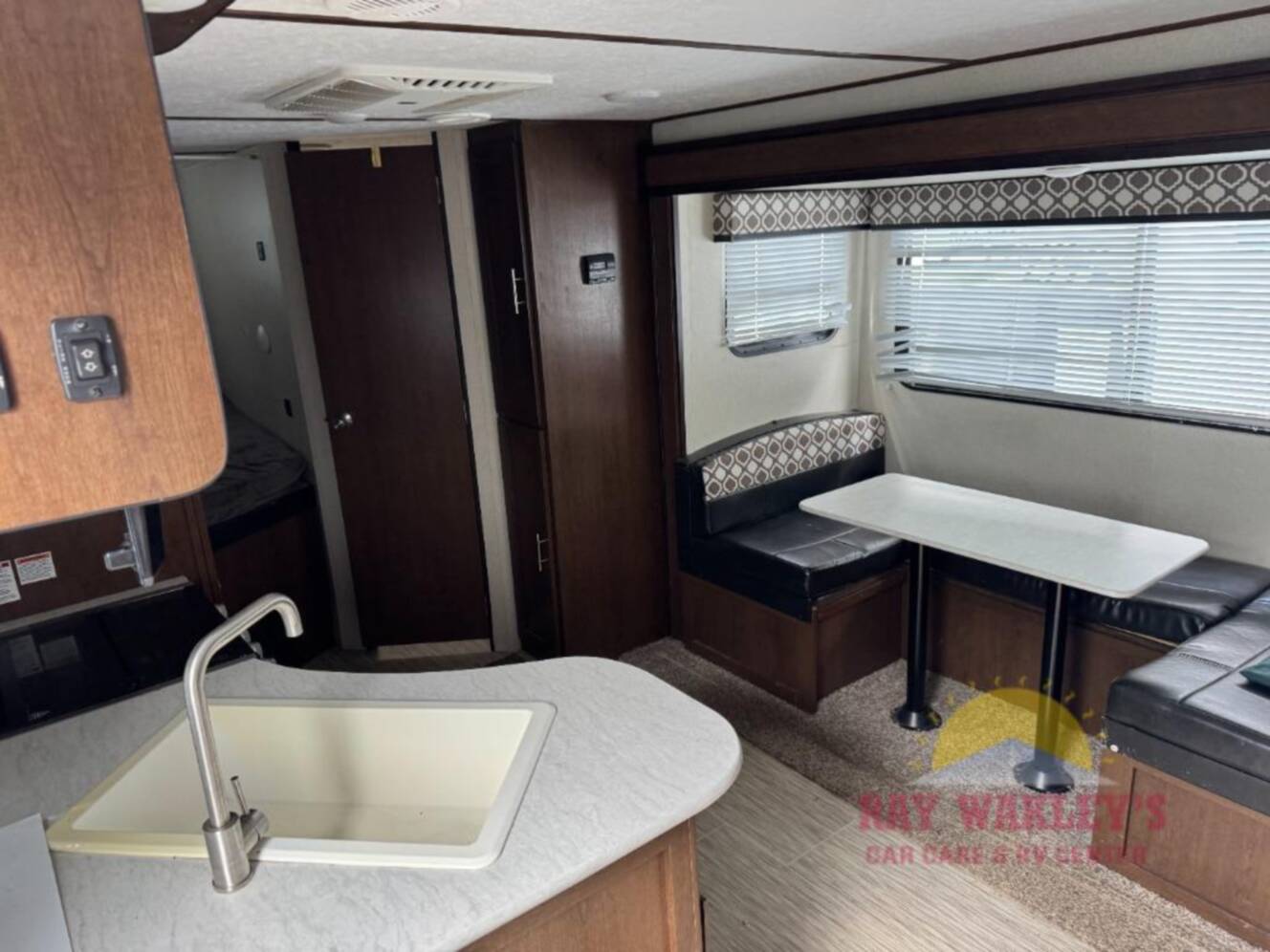 A photo of this 2020 Prime Time Rv Avenger 24BHS