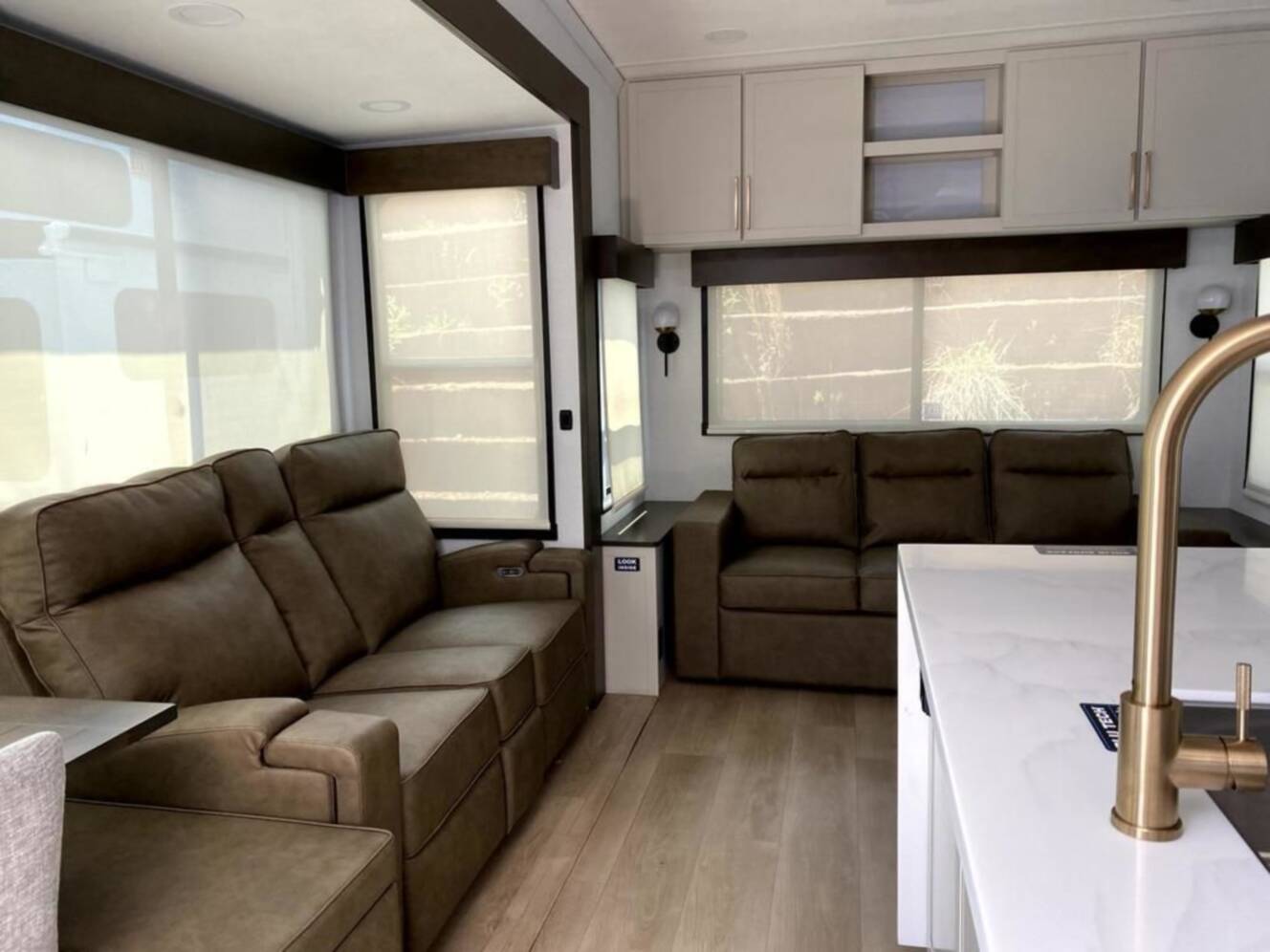 A photo of this 2027 Alliance Rv Paradigm 310RL