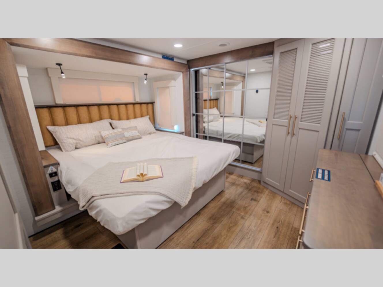 A photo of this 2027 Alliance Rv Paradigm 310RL