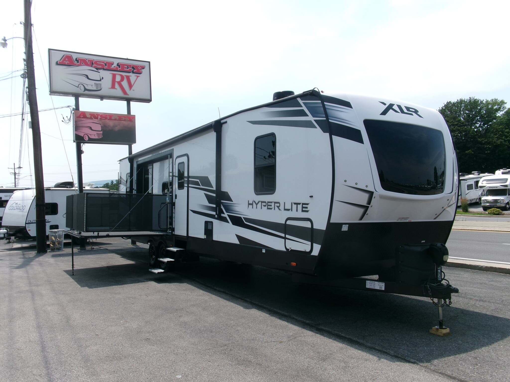 2023 Forest River XLR Hyperlite 3412 in duncansville PA