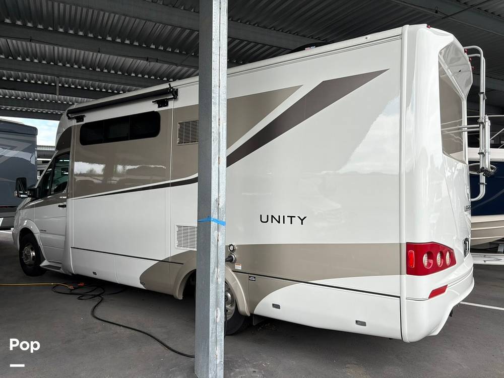 2017 Leisure Travel Unity U24FX in kent WA