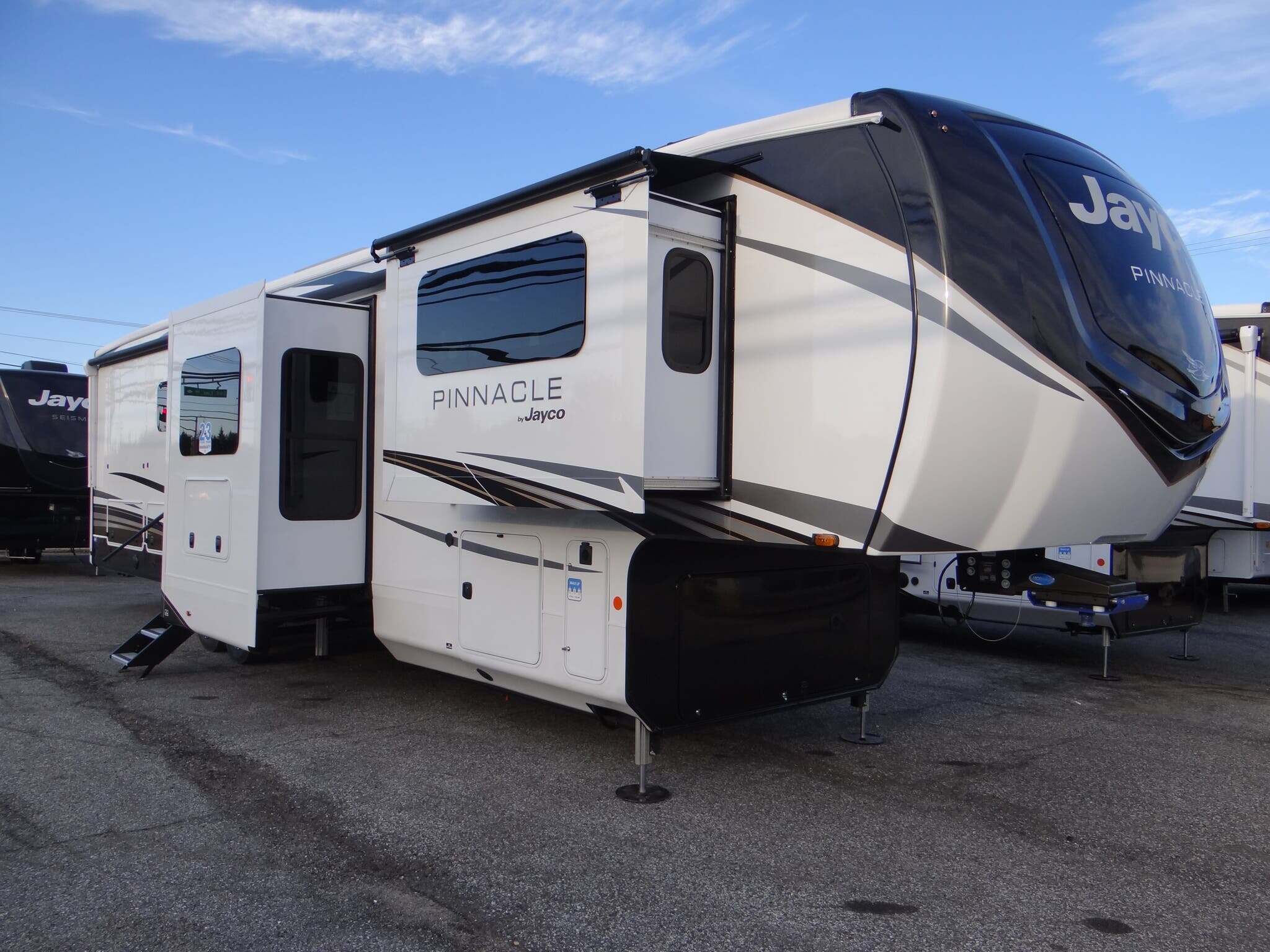 2026 Jayco Pinnacle 39FLOK in williamstown NJ
