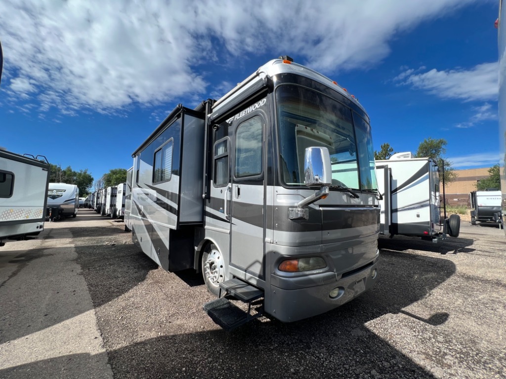 2005 Fleetwood Providence 39S in wheat ridge CO