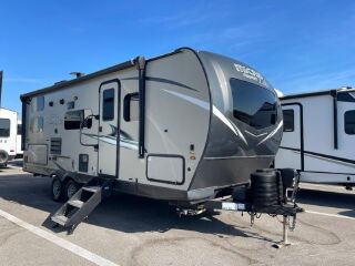 2021 FOREST RIVER FLAGSTAFF 25BRDS