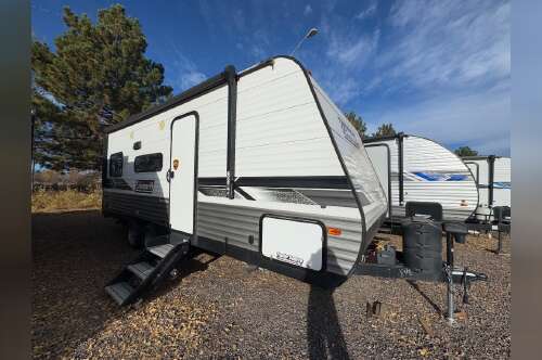 2022 Dutchmen Coleman Lantern LT Series 202RD in wheat ridge CO