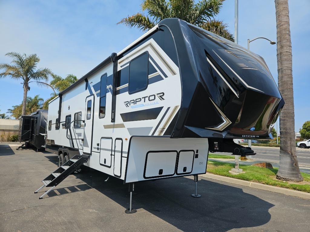2025 Keystone Rv Raptor Carbon Series 363 in santa maria CA