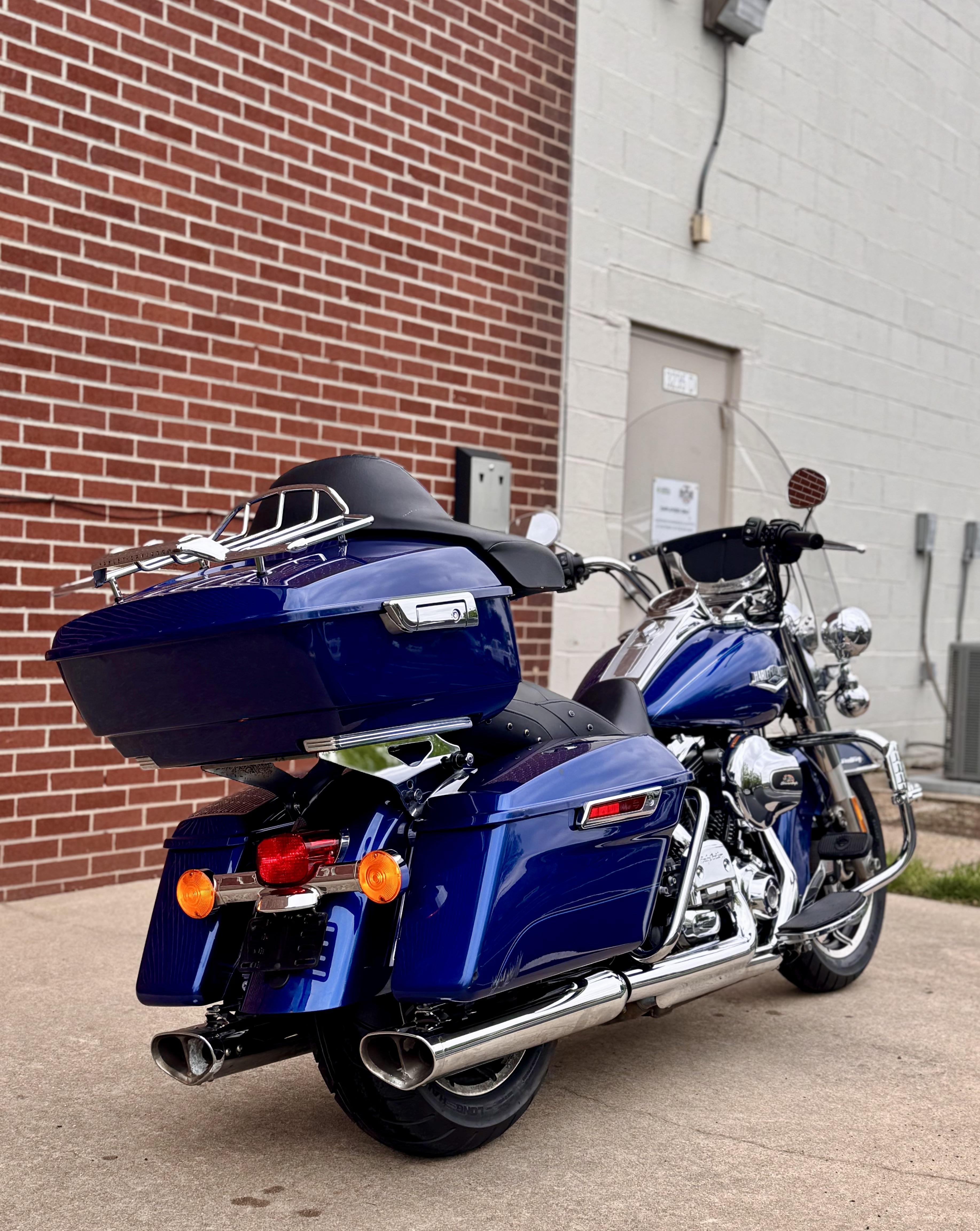 2015 Harley-Davidson ROAD KING BASE in Hatboro, PA
