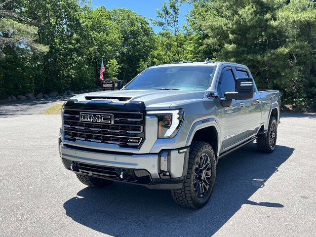 2024 GMC SIERRA in Upton, MA