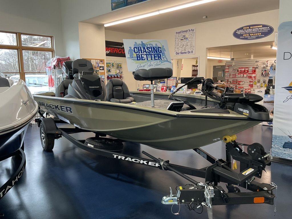 2026 Tracker® Boats PT 175 TXW TE in raymond ME