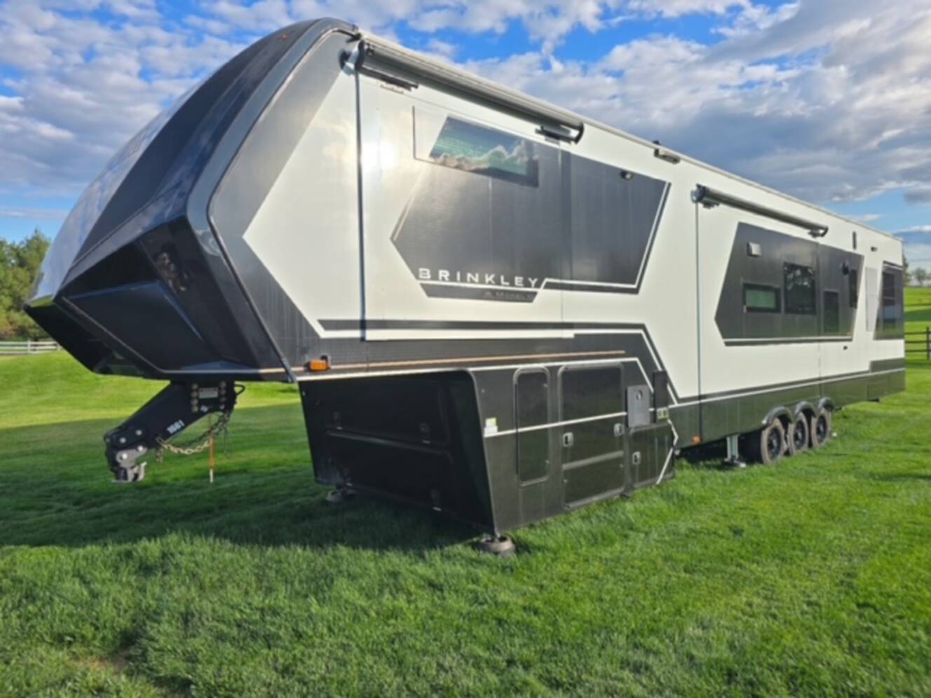 A photo of this 2025 Brinkley MODEL G 4100