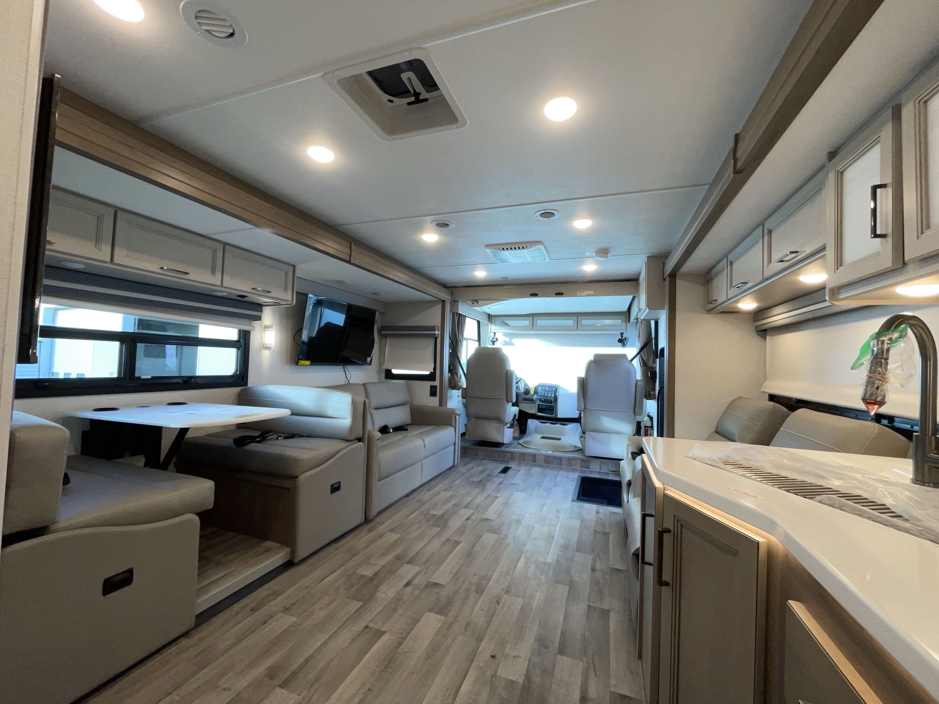 2026 Thor HURRICANE 35R in golden CO