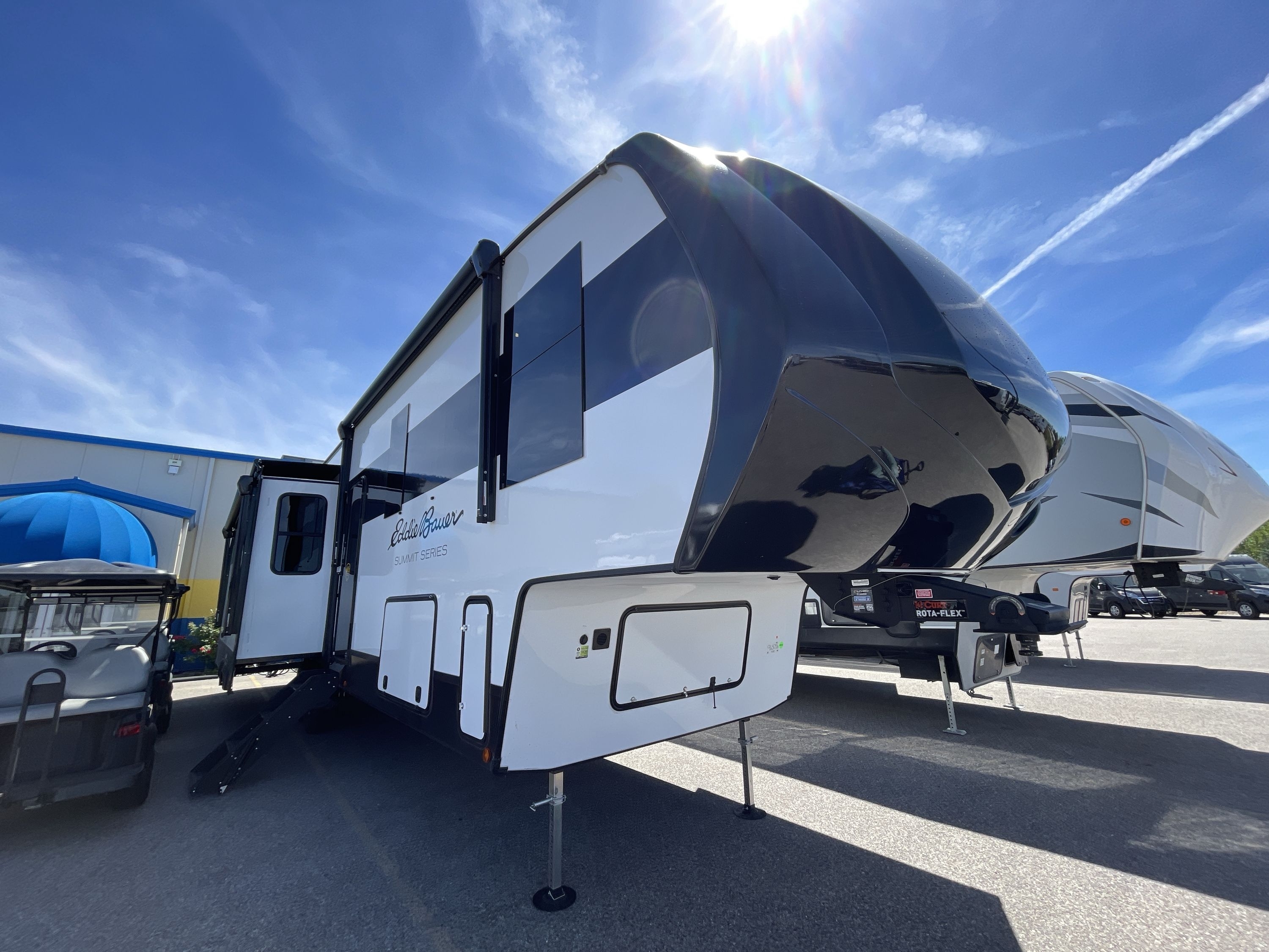 2027 Dutchmen EDDIE BAUER SUMMIT 3511RK in idaho falls ID