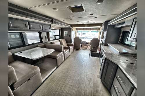 2022 Thor CHALLENGER 37FH in hamburg NY
