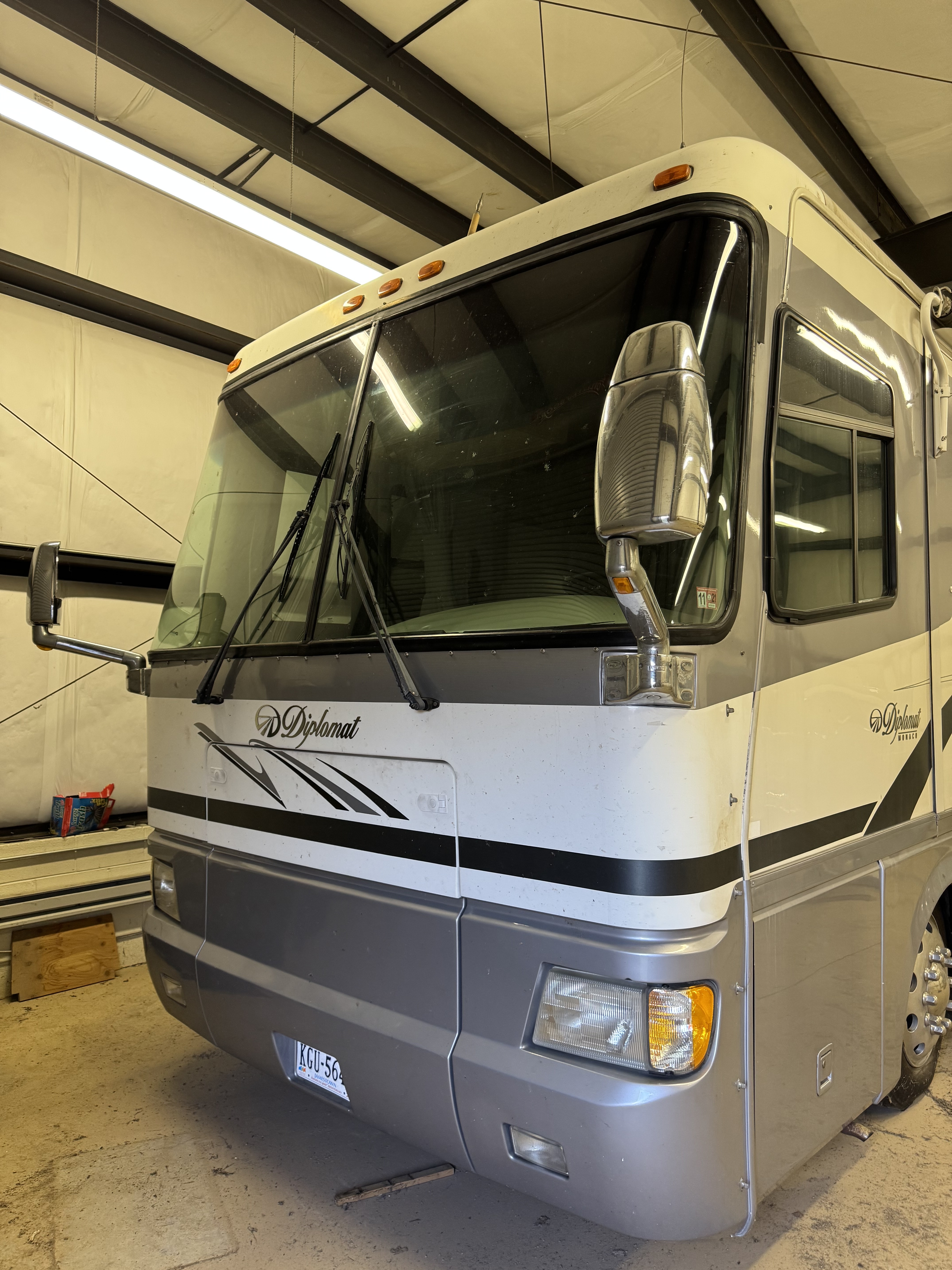 2001 Monaco DIPLOMAT 40 PBD in marion VA