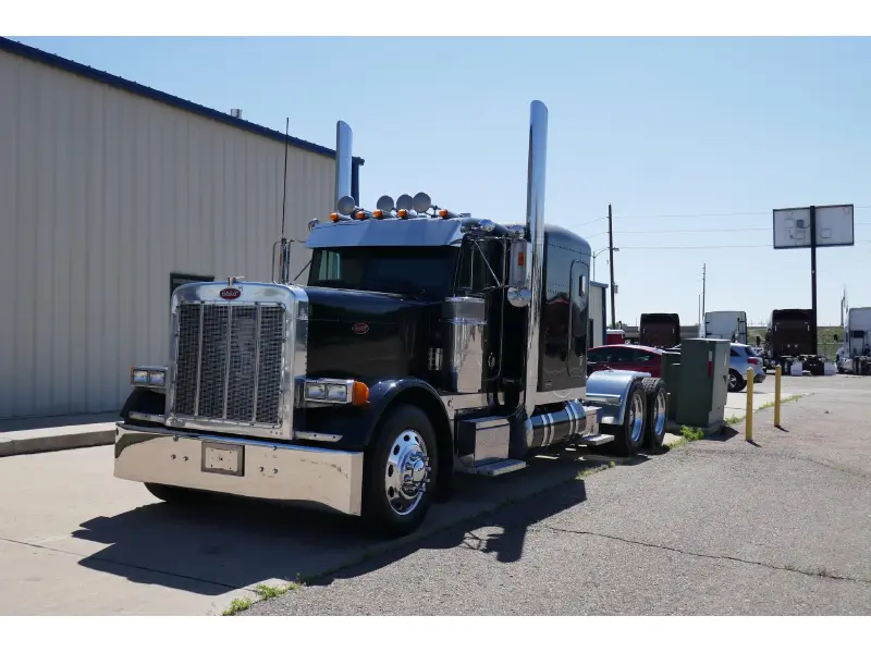 2005 PETERBILT 379