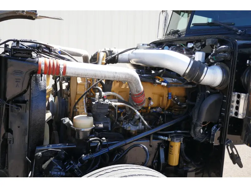 2005 PETERBILT 379
