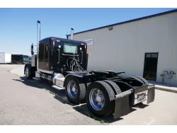 2005 PETERBILT 379