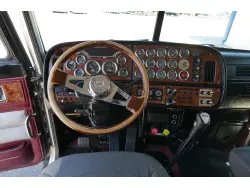 2005 PETERBILT 379