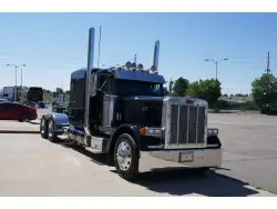 2005 PETERBILT 379