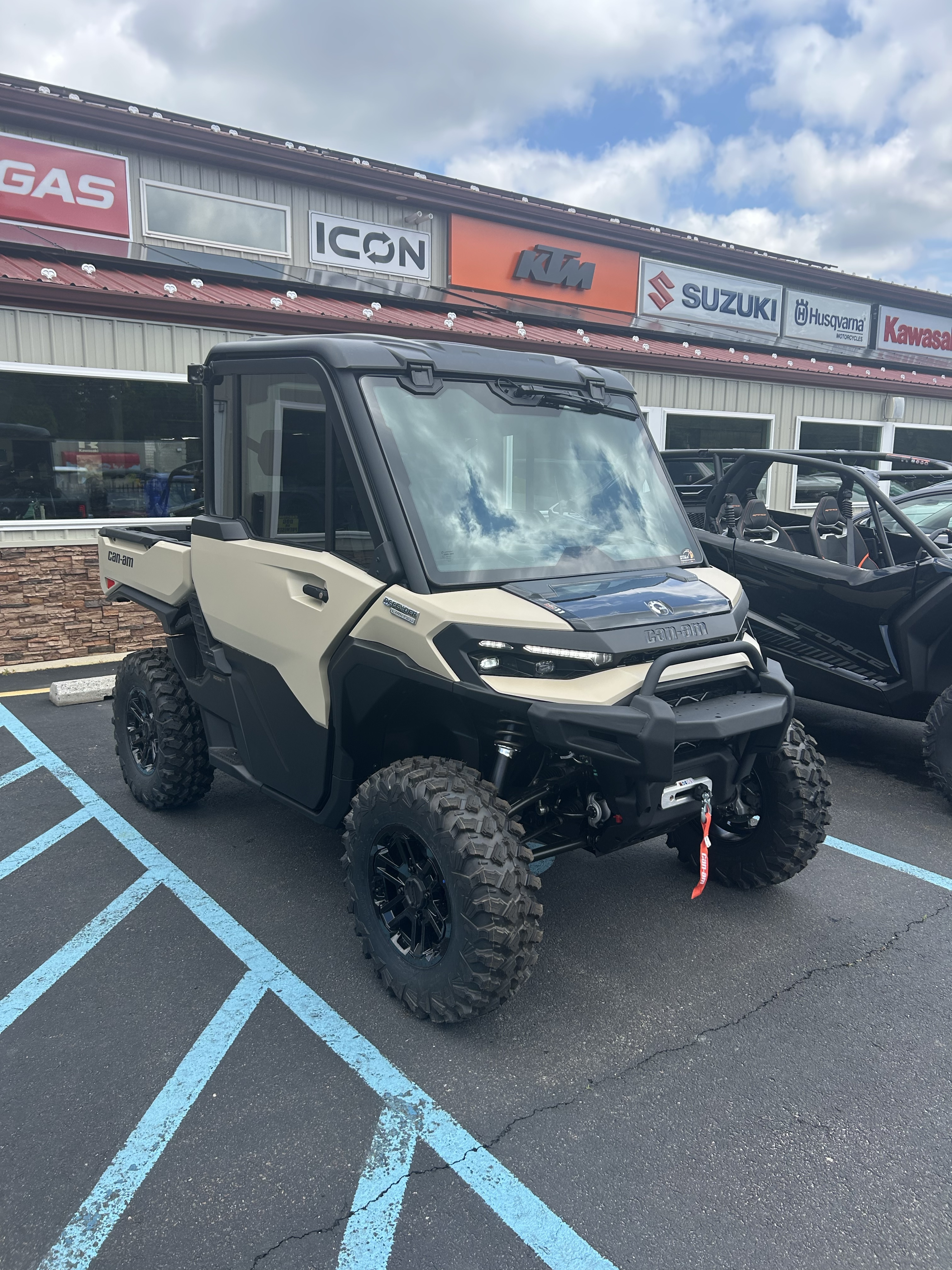 2026 Can-Am Defender Limited HD11 in newfield NJ