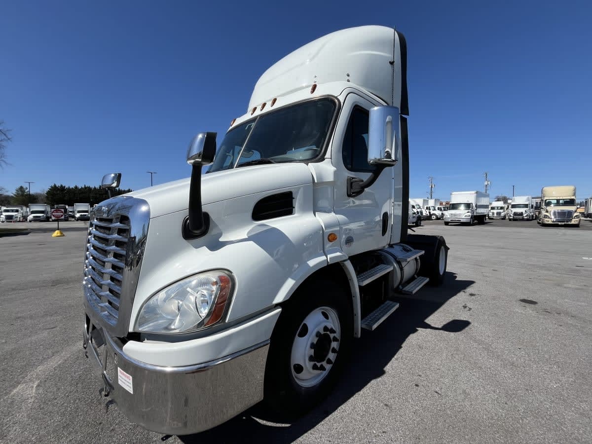 2018 FREIGHTLINER CASCADIA 113 in Laurel, MD