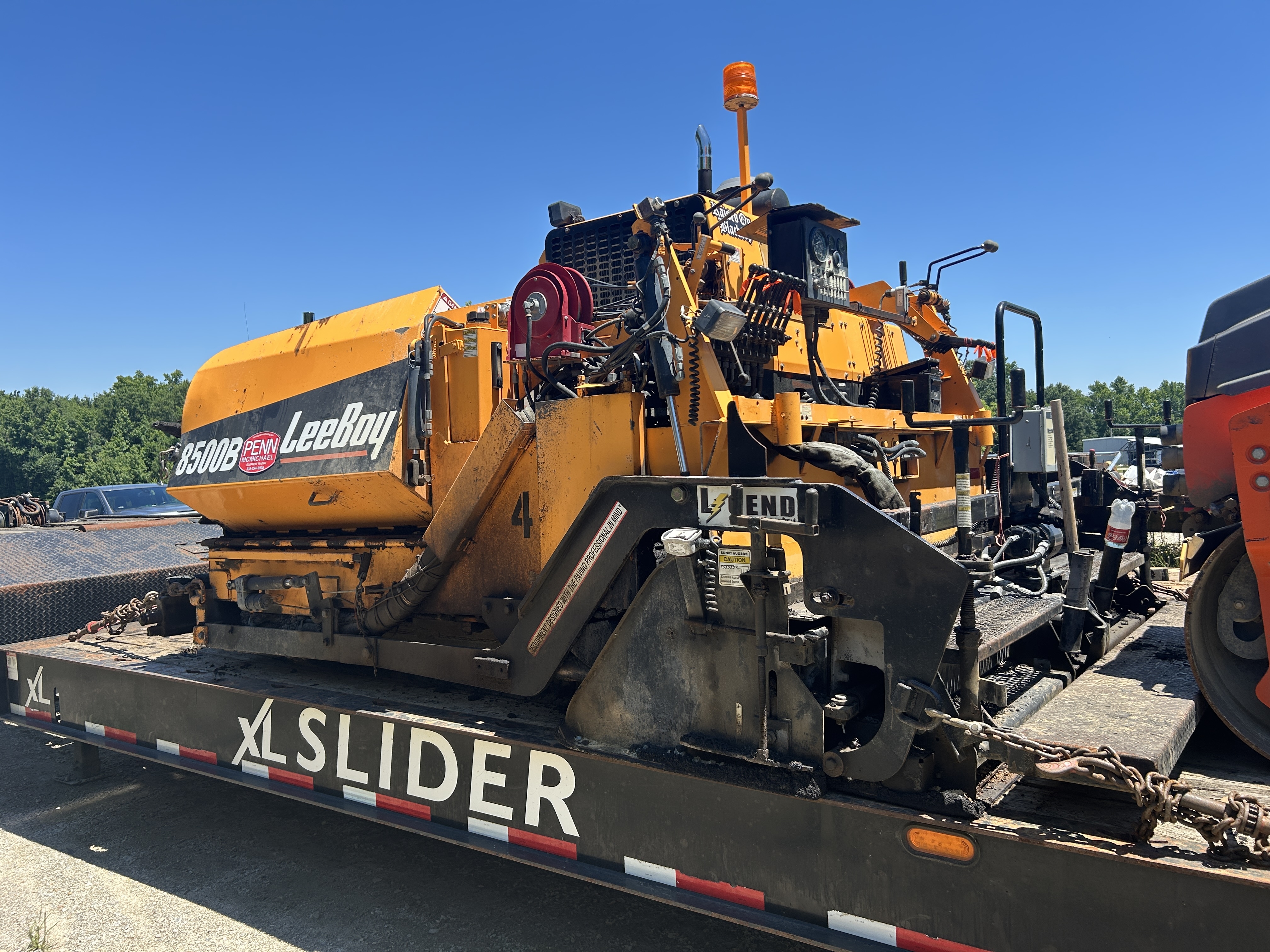 Leeboy 8510 Equipment For Sale - Leeboy 8510 Equipment - Equipment