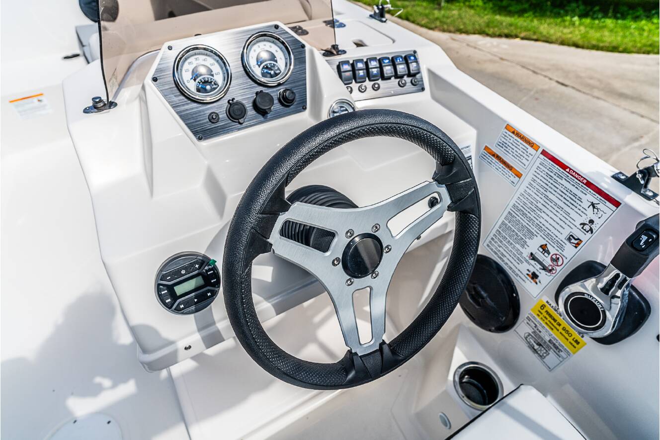 A photo of this 2026 Starcraft SV