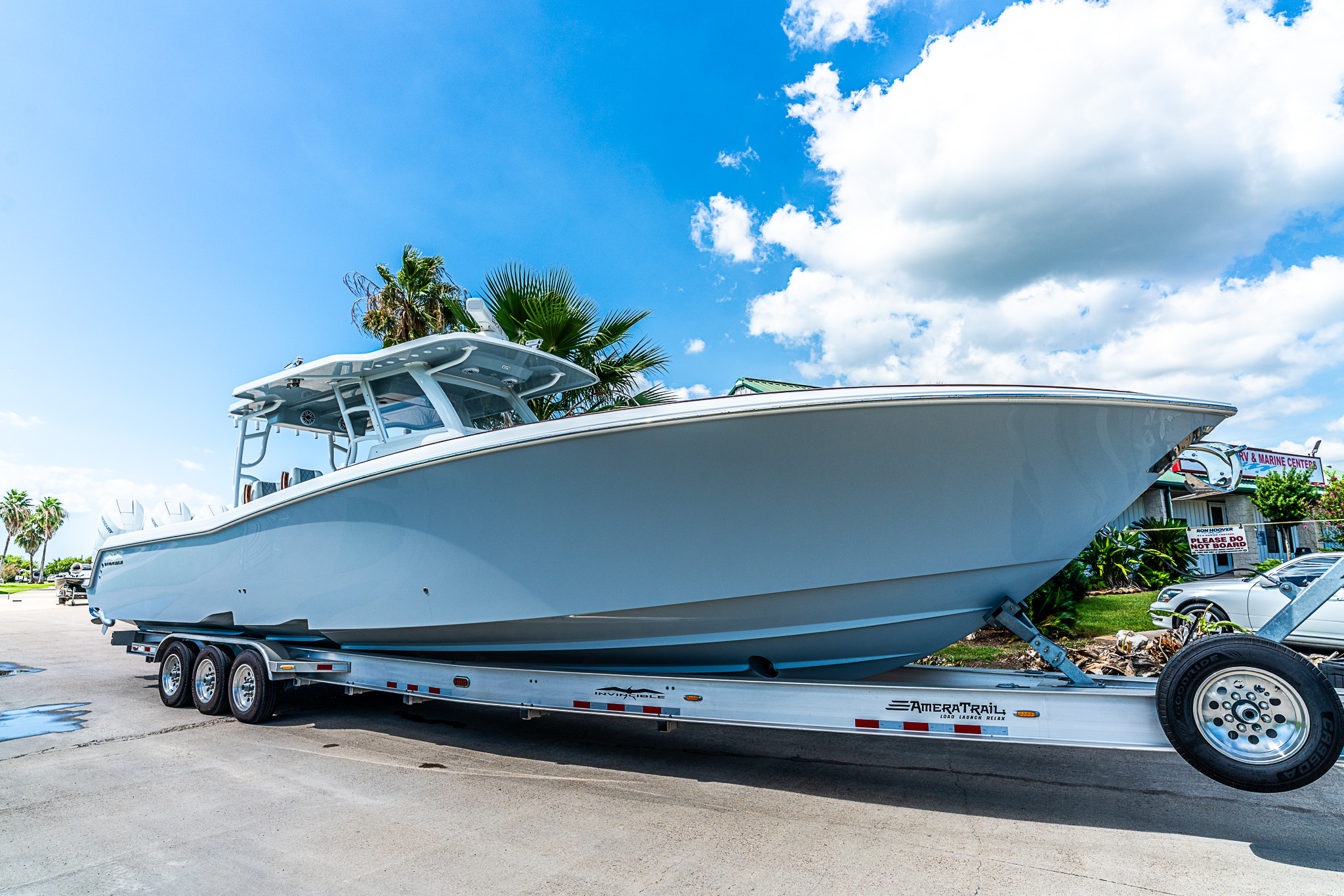 2026 Invincible Open Fisherman 33' in la marque TX