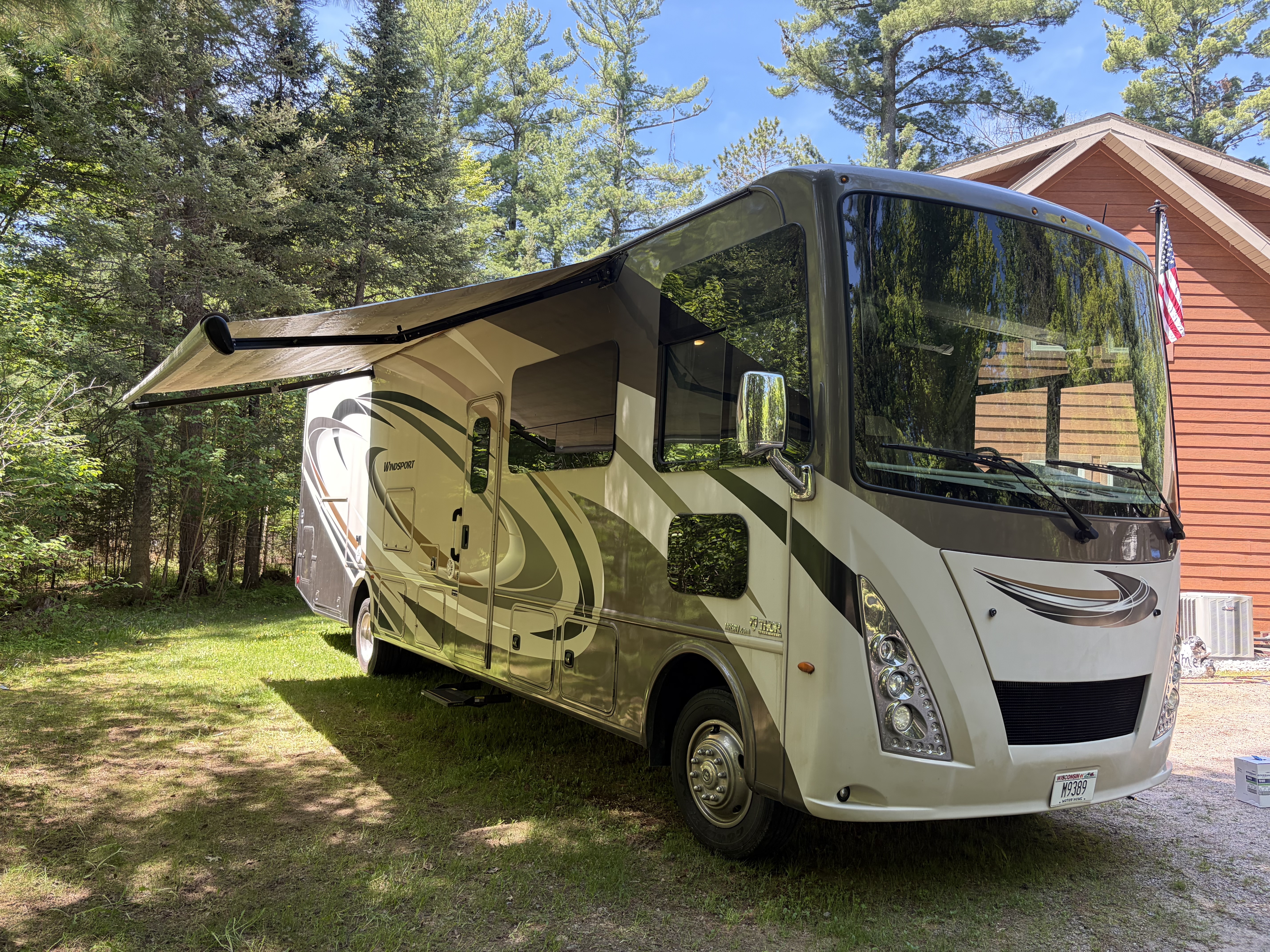 2018 Thor Motor Coach WINDSPORT 34J in eagle river WI