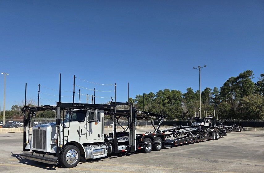 2020 PETERBILT 365 in Fort Lauderdale, FL