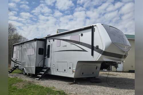 2021 Luxe TOY HAULER 48FB in bergen NY
