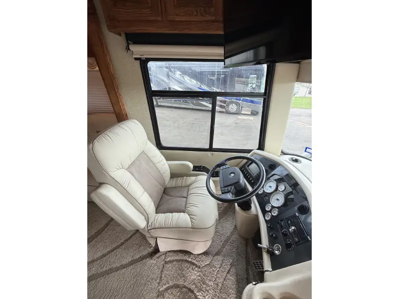 2001 MONACO EXECUTIVE 40 DS