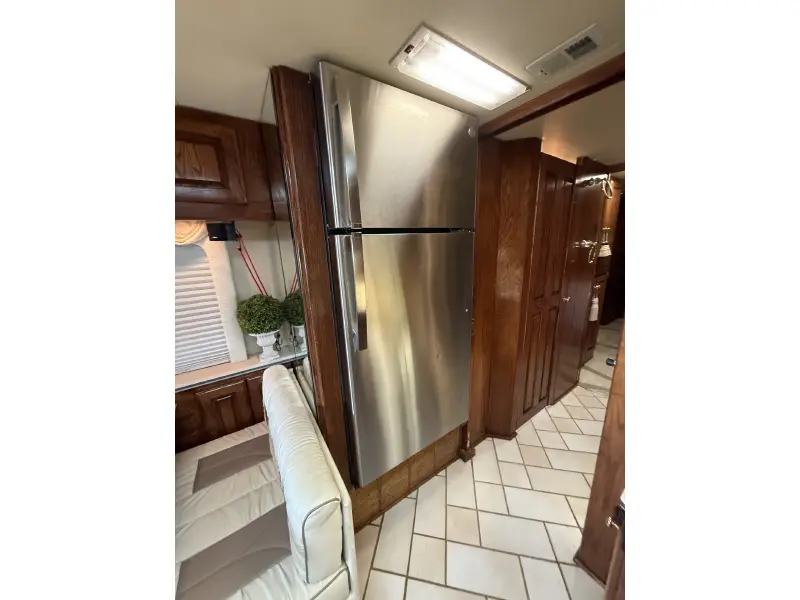2001 MONACO EXECUTIVE 40 DS