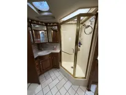2001 MONACO EXECUTIVE 40 DS