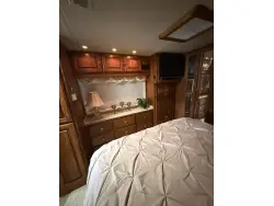 2001 MONACO EXECUTIVE 40 DS