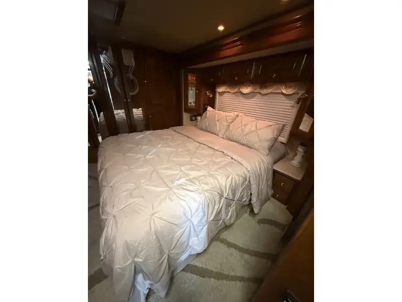 2001 MONACO EXECUTIVE 40 DS