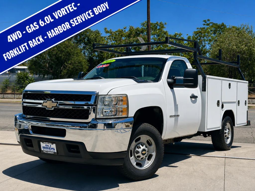 2011 CHEVROLET Silverado 2500 WT in Pacoima, CA