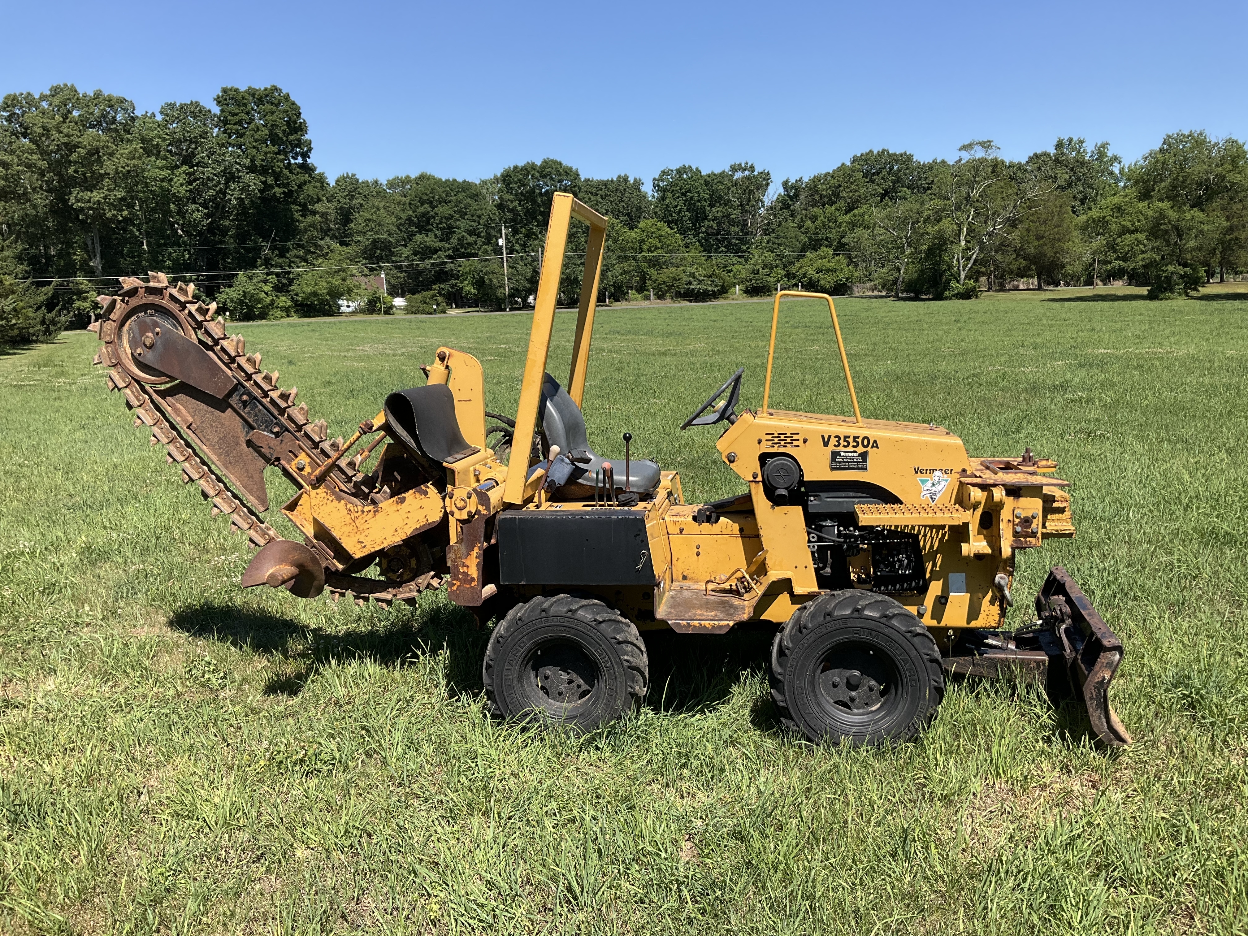 2001 VERMEER V3550A in Elmer, NJ