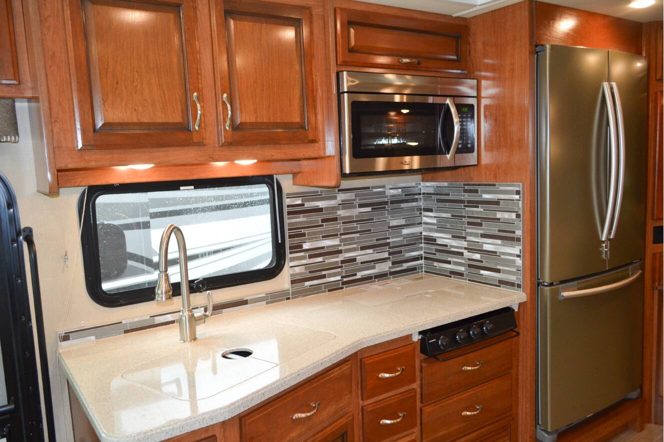 A photo of this 2018 Fleetwood SOUTHWIND 34C