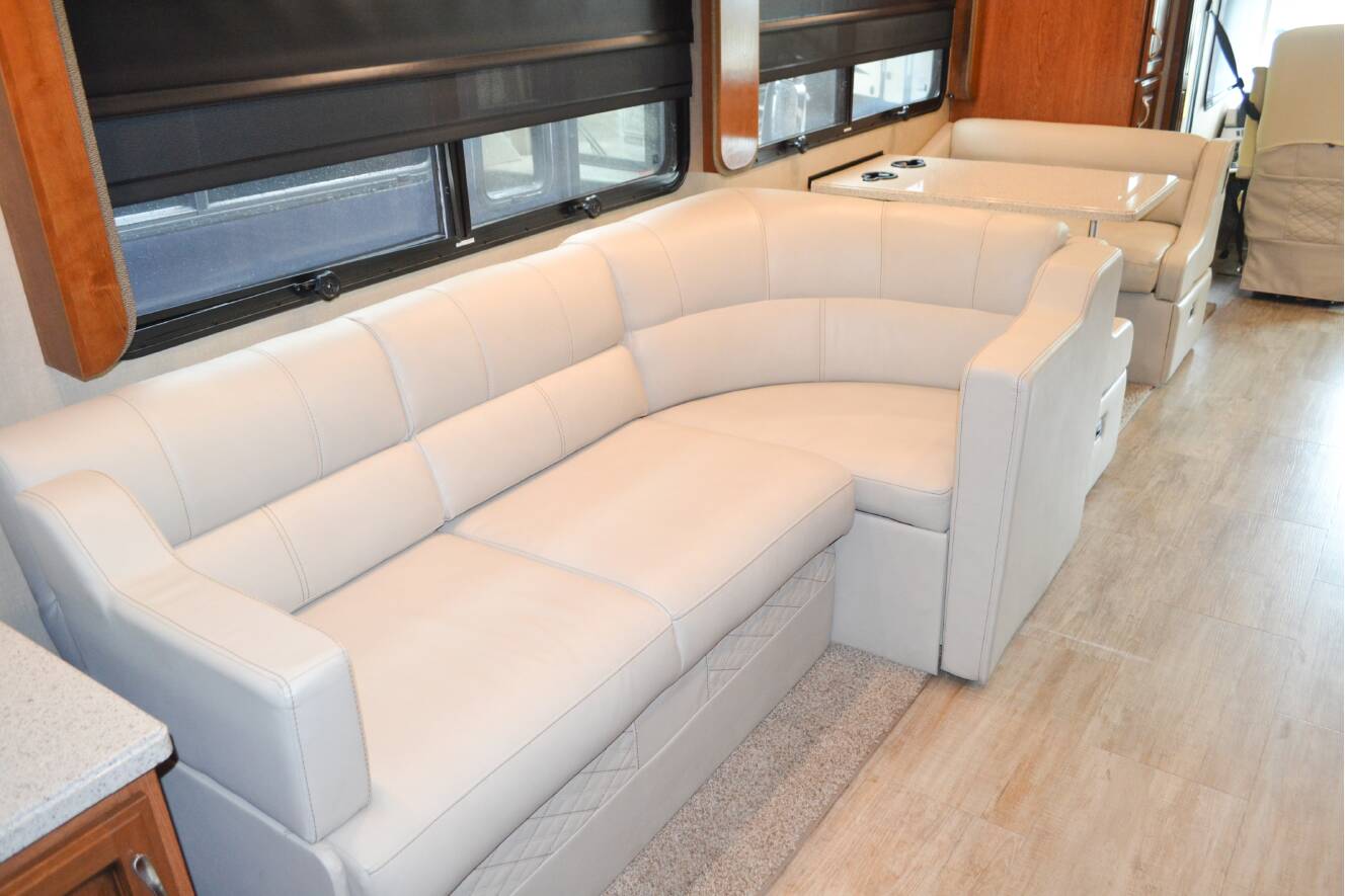 A photo of this 2018 Fleetwood SOUTHWIND 34C