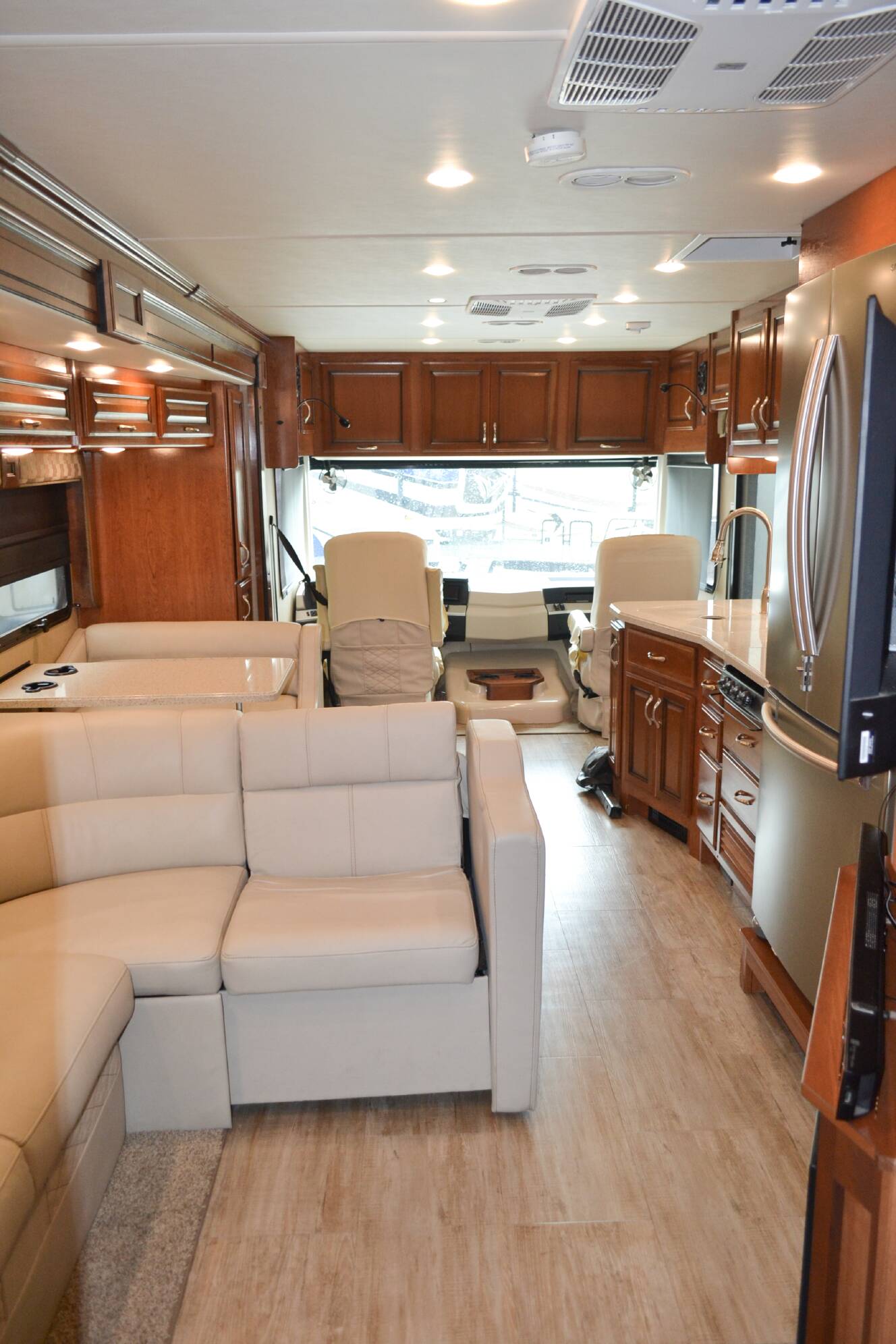 A photo of this 2018 Fleetwood SOUTHWIND 34C