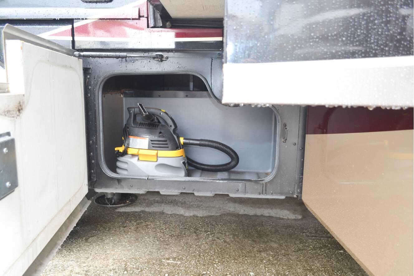 A photo of this 2018 Fleetwood SOUTHWIND 34C