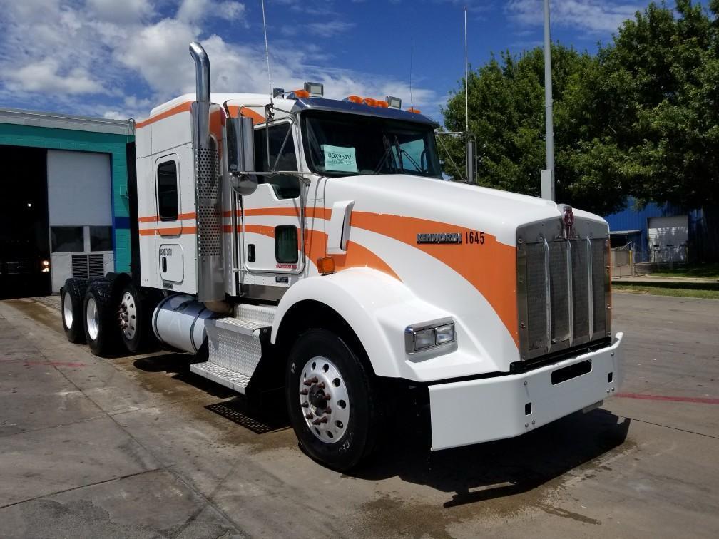 2015 KENWORTH T800 in Grapevine, TX