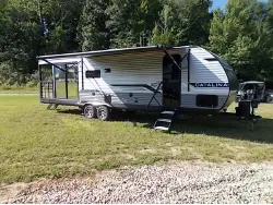 2025 Coachmen Catalina Legacy Edition 283EPIC